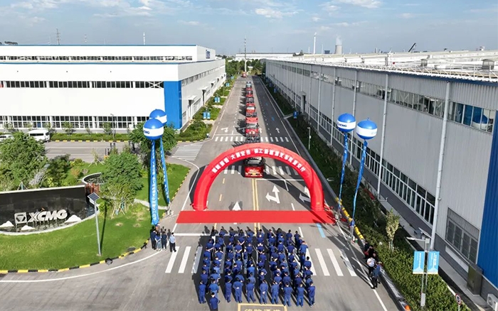 发车！100+恒峰g22新能源电动叉车盛大交付